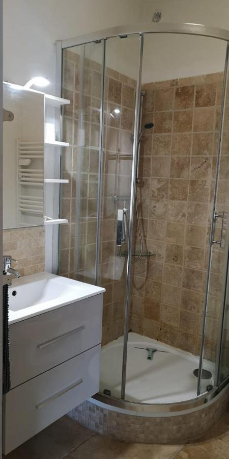 La Petite Seigneurette Villa Villeneuve-les-Avignon Bagian luar foto
