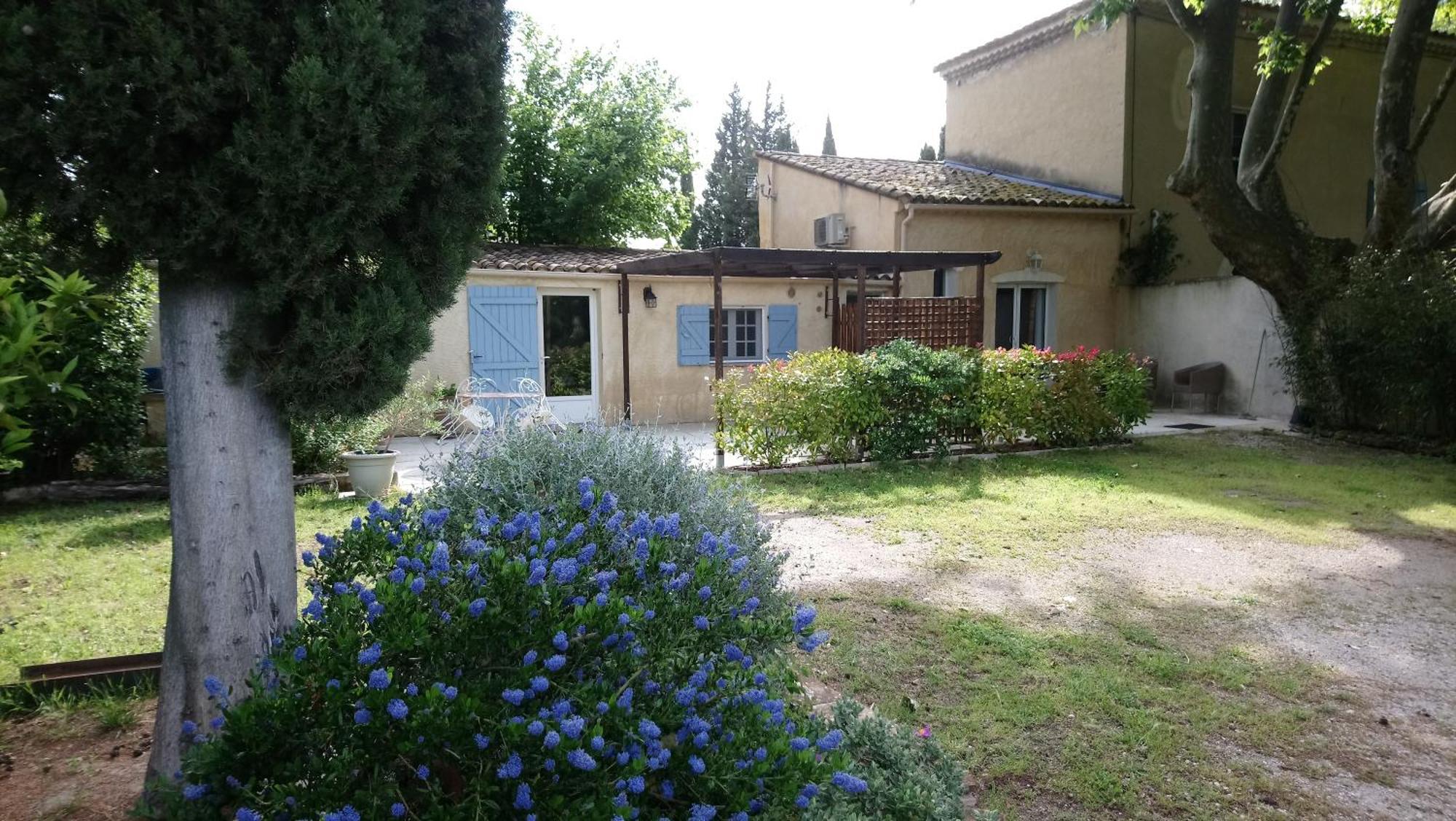 La Petite Seigneurette Villa Villeneuve-les-Avignon Bagian luar foto