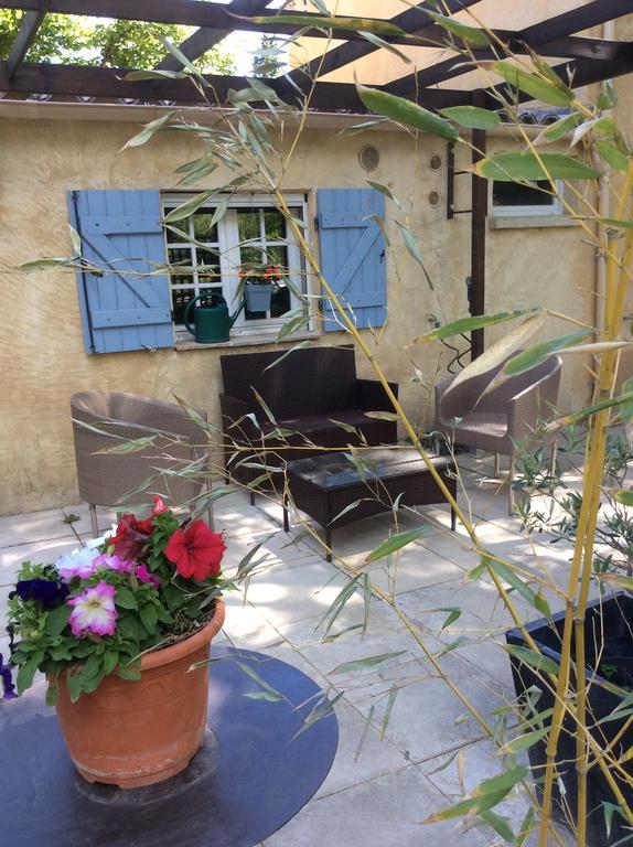 La Petite Seigneurette Villa Villeneuve-les-Avignon Bagian luar foto