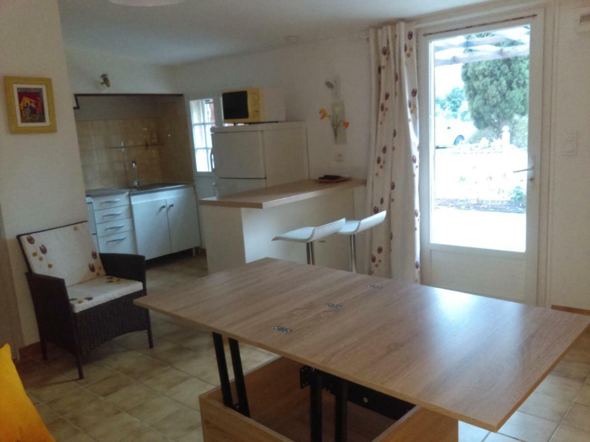 La Petite Seigneurette Villa Villeneuve-les-Avignon Bagian luar foto